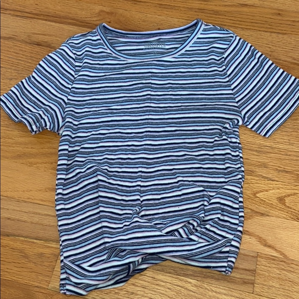 Hollister crop shirt